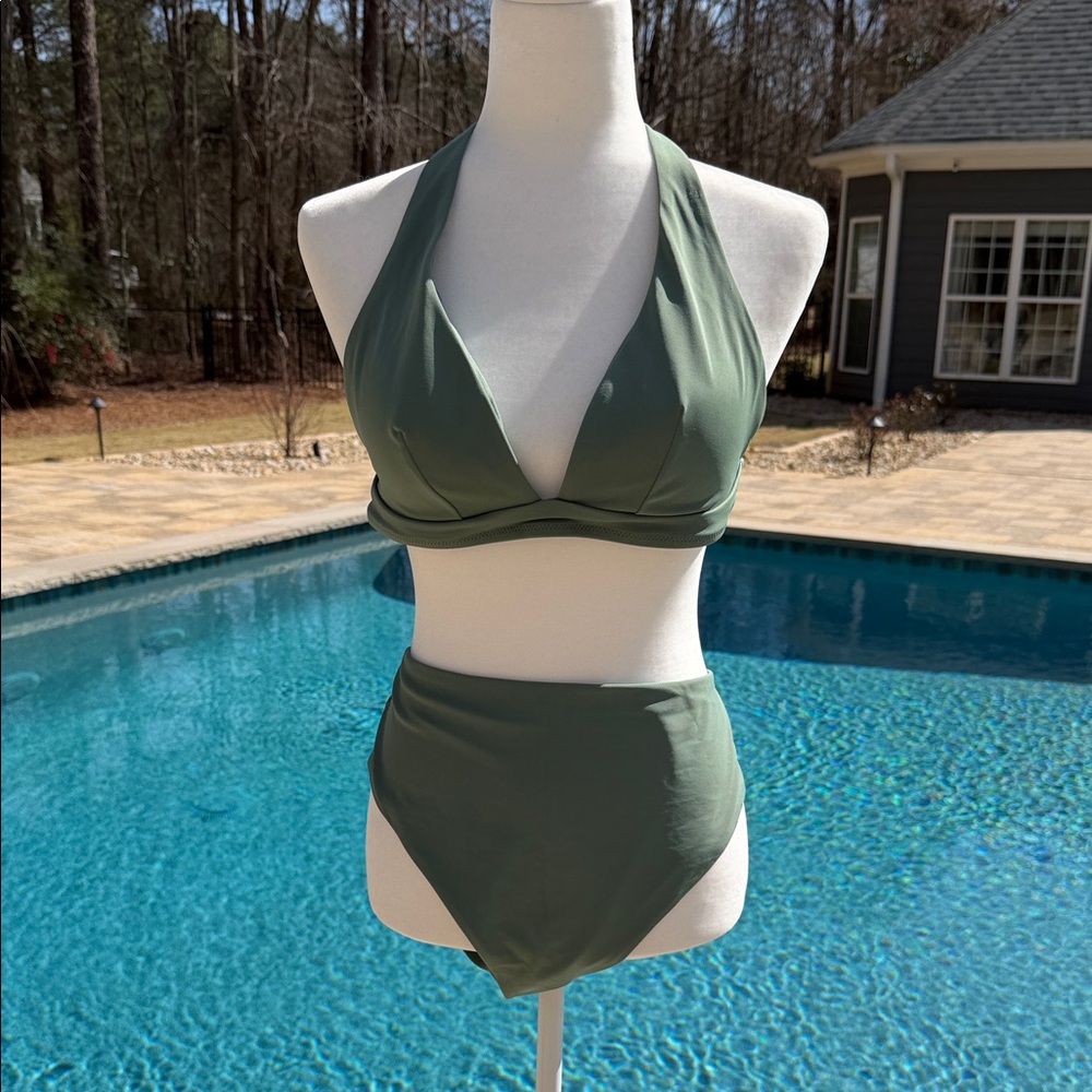 Shade & Shore Women's Sage Green Bikini Set (two tops included!), Size Large